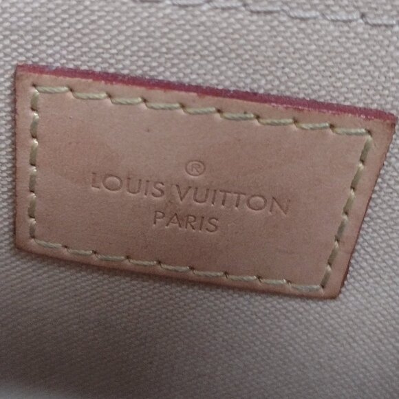 ๐ฏ% Authentic Louis Vuitton Favorite Damier Azur - Picture 9 of 16